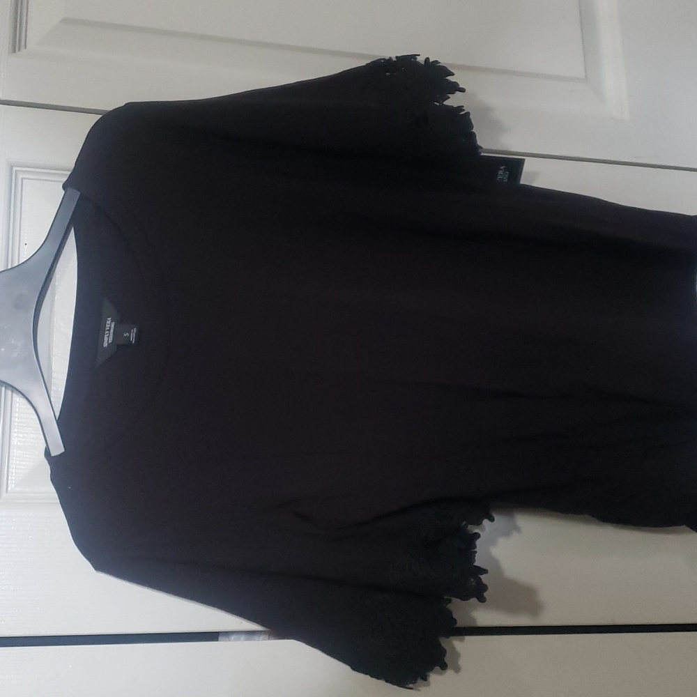 Shirt - Picture 2 of 4